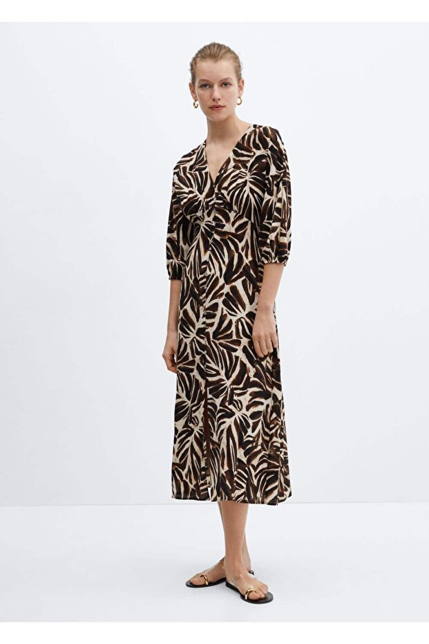 V yakalı desenli elbise - 2