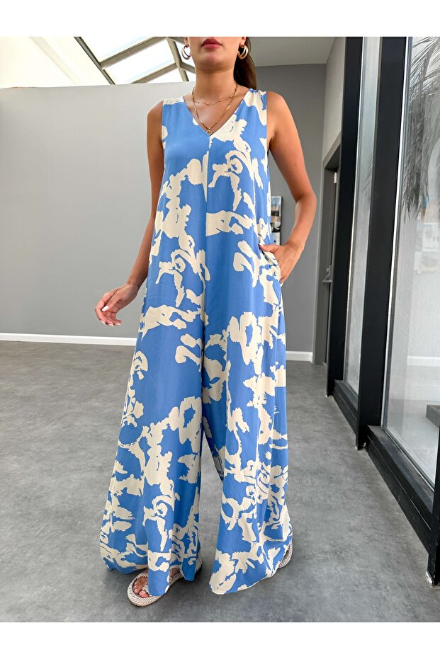 بذلة منقوشة بأكمام قصيرة ورقبة على شكل حرف V - 3