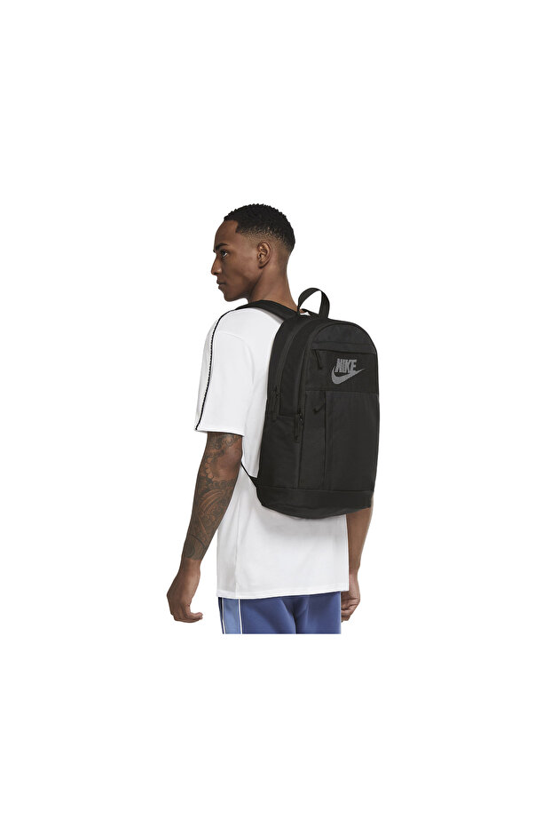 Backpack suitable for everyday use and school - 3