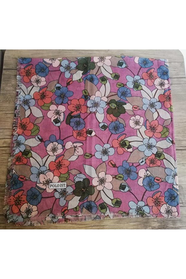 10 Four Seasons Flamed Scarves