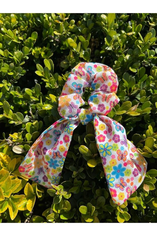 مشبك وشاح منقوش بالزهور - 1