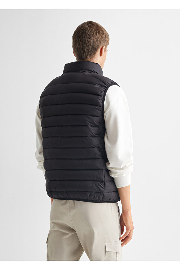 Czarna kamizelka chłopięca -67160470 - 3