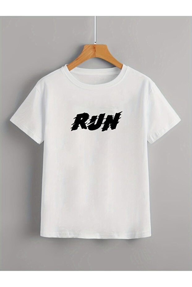 تي شيرت للأولاد مطبوع عليه Run