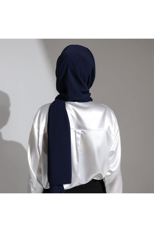 شال من الحرير المصري باللون الأزرق الداكن - 5