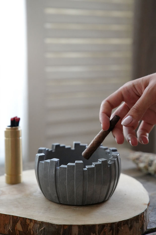 Gray Layer Ash Tray - 2