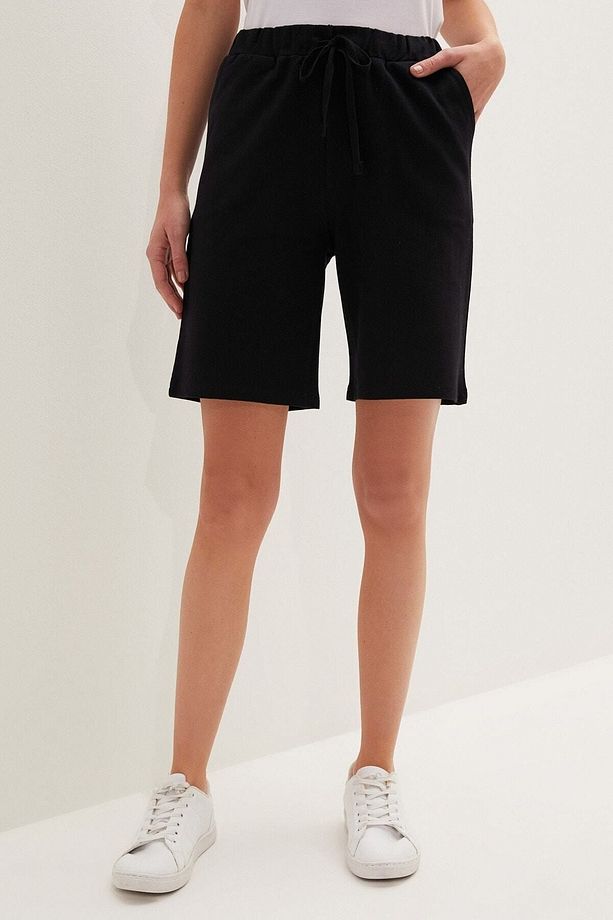 Your Fashion Style'dan Kadın Siyah Bermuda Şort Basic Beli Lastikli Düz Cep Detaylı Pamuklu - 3