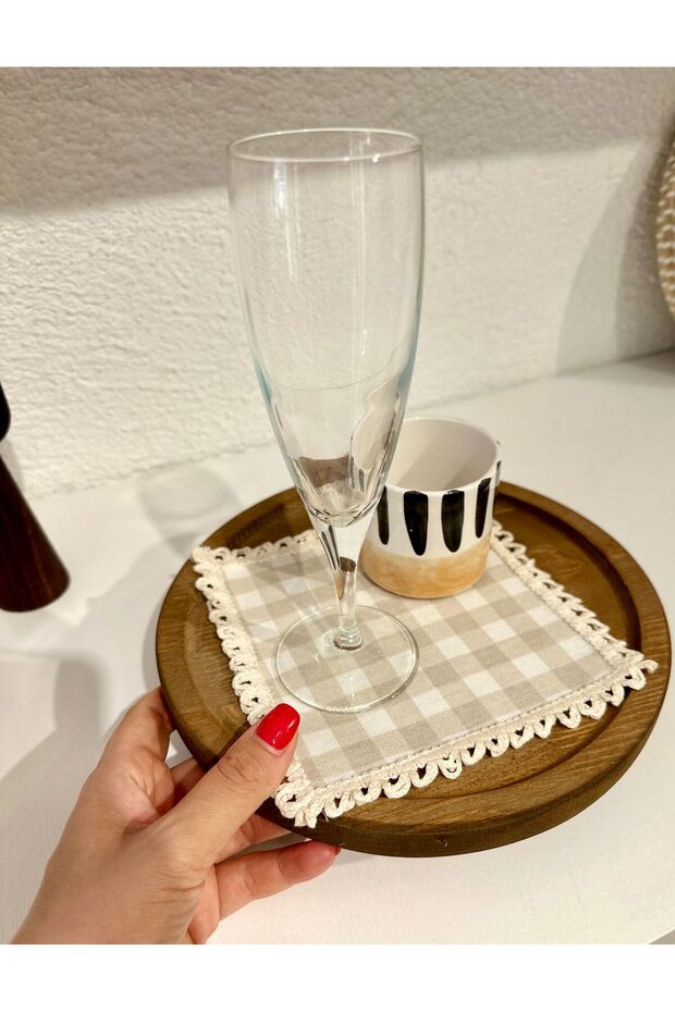 Pack of 2 Lacy Beige Gingham Cocktail Presentation Napkins