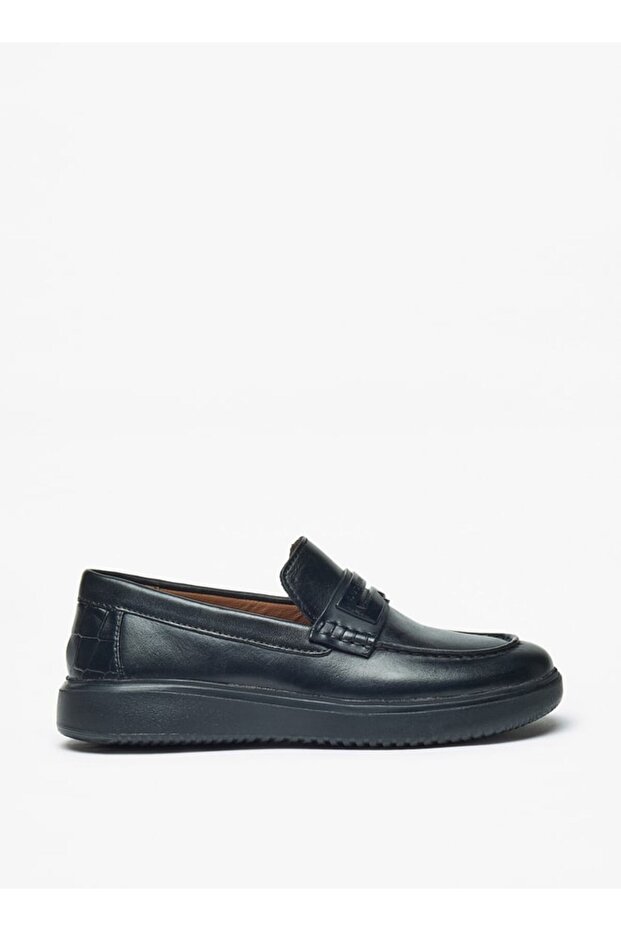 Solid Slip-On Loafers - 3