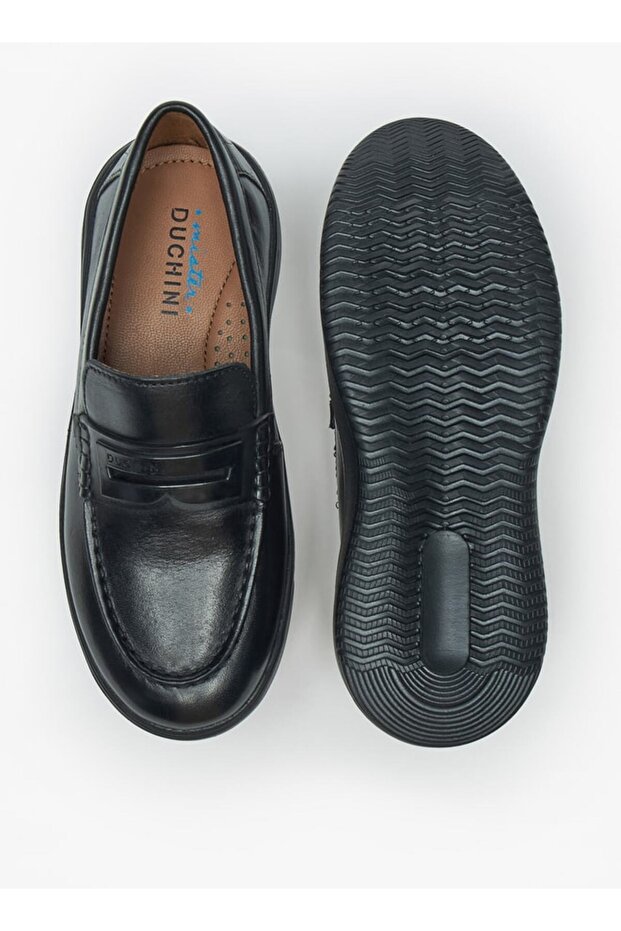 Solid Slip-On Loafers - 4