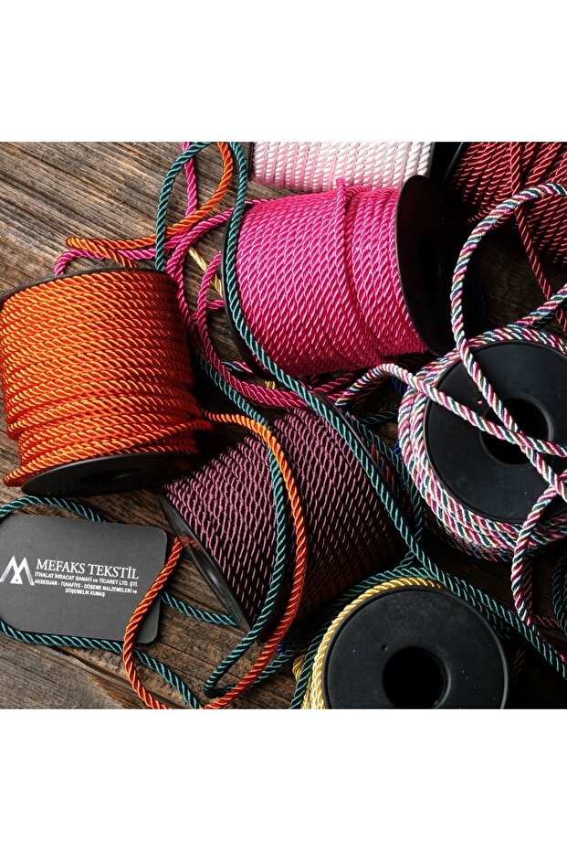 Üzüm Model Polyester Başlıklı Krem - 4