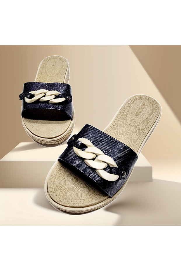 Daily Straw Look Chain Detailed Home and Outdoor Slippers