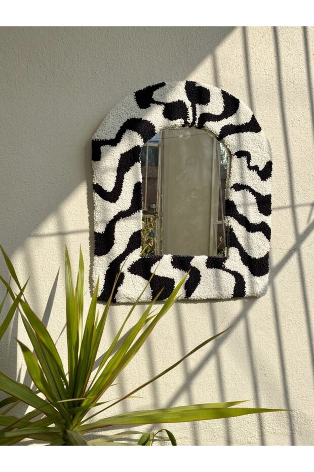 Punch Rug Mirror/ayna - 2
