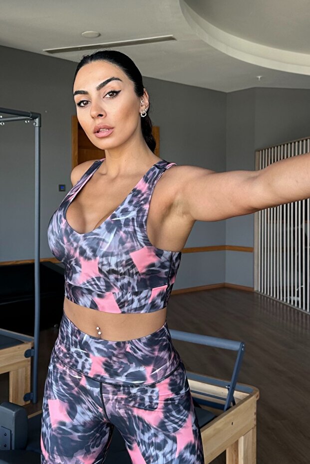 Women's Sports Bra V-Neck Pink Leopard