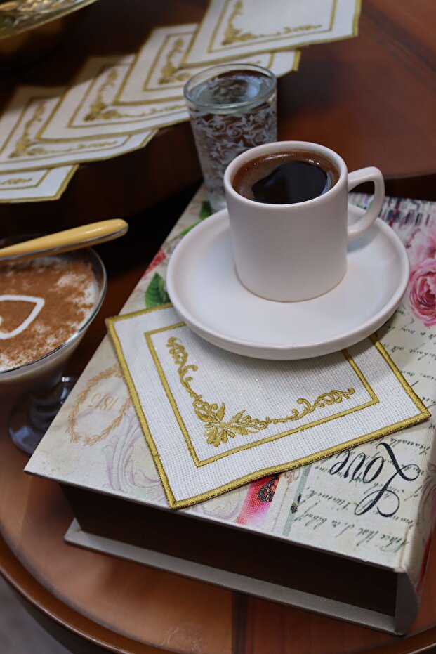 منديل عرض منقوش سادة على شكل مربع مكون من 6 قطع - 4