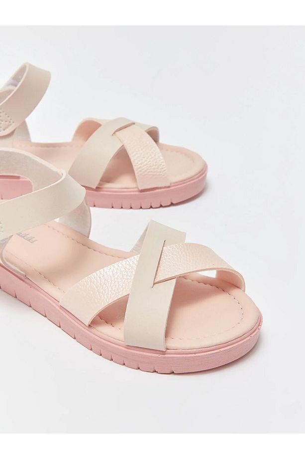 LCW STEPS Deri Görünümlü Kız Çocuk Sandalet - 3