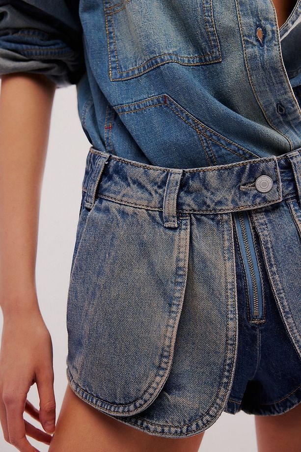Kadın Mavi Cep Detaylı Mini Jean Şort Kot Denim Şort - 3