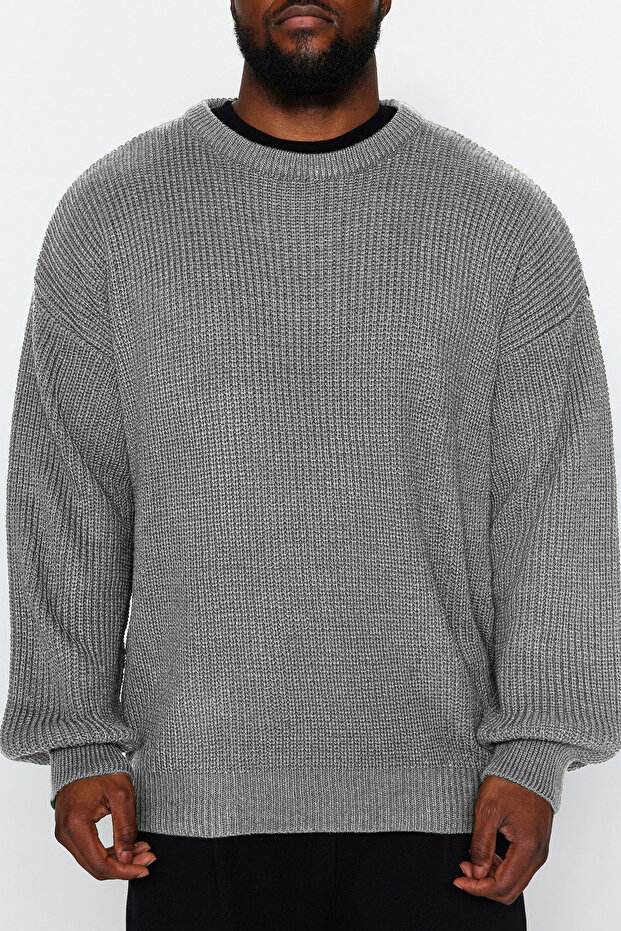 Gri Büyük Beden Oversize Fit Geniş Kalıp Bisiklet Yaka Basic Triko Kazak TMNAW24AN00001 - 3
