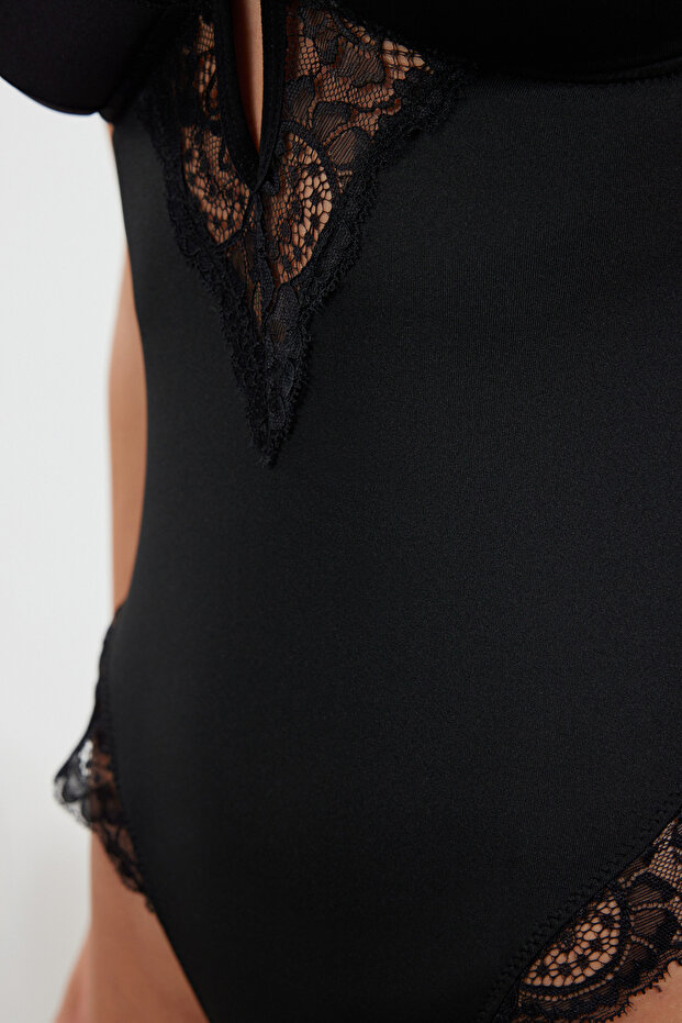 Čierna mikro čipka lemovanie podrobný povrazový popruh pletené body Thmaw25Bd00004 - 5