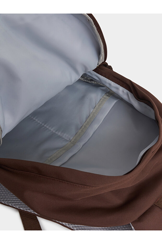 حقيبة ظهر متينة بسحاب للإغلاق وجيوب جانبية - 7