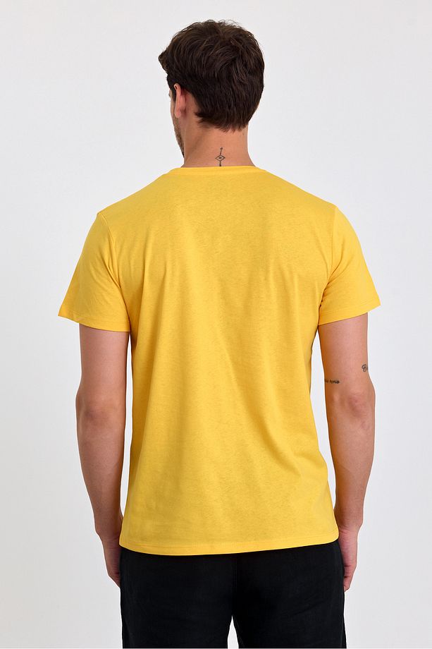 Erkek Slim Fit %100 Pamuk Bisiklet Yaka Basic Tişört SARI - 5