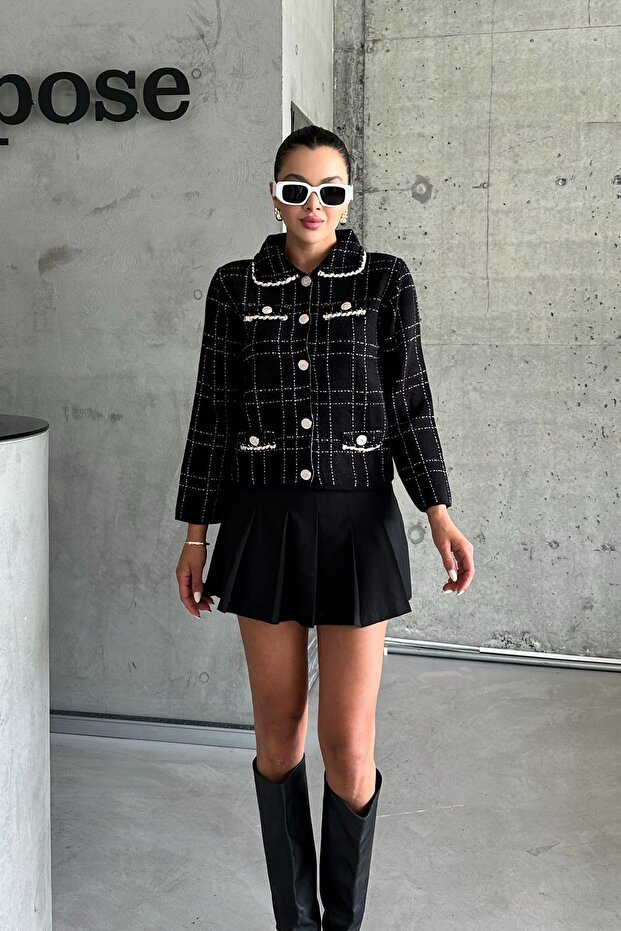 Black Patterned Women's Knitwear Cardigan - Shirt Collar and Button Detail
