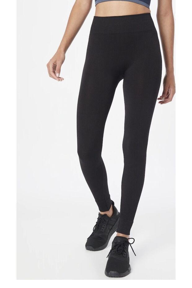 Seamless black ribbed leggings