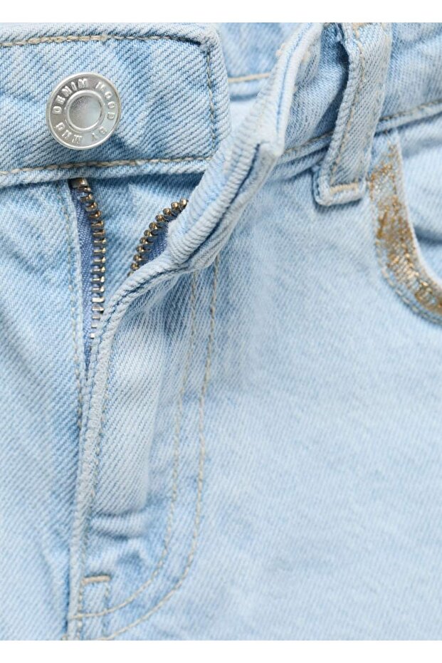 Paçaları Dikişsiz Denim Şort - 3