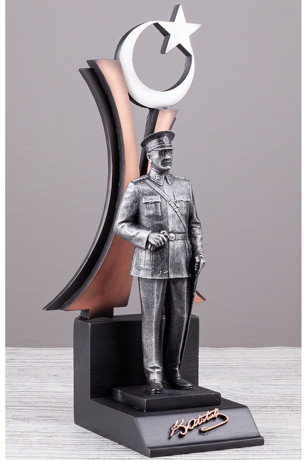 Atatürk Askeri Üniformalı büst - 1