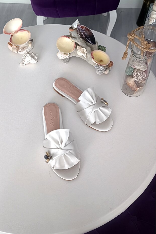 Sedef Satin Daily Women's Slippers with Bee Accessories