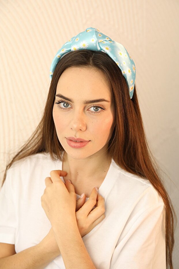 Blue Satin Daisy Patterned Crown - 2