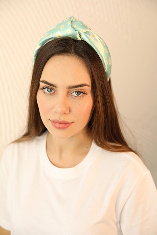 Green Satin Daisy Patterned Crown - 3