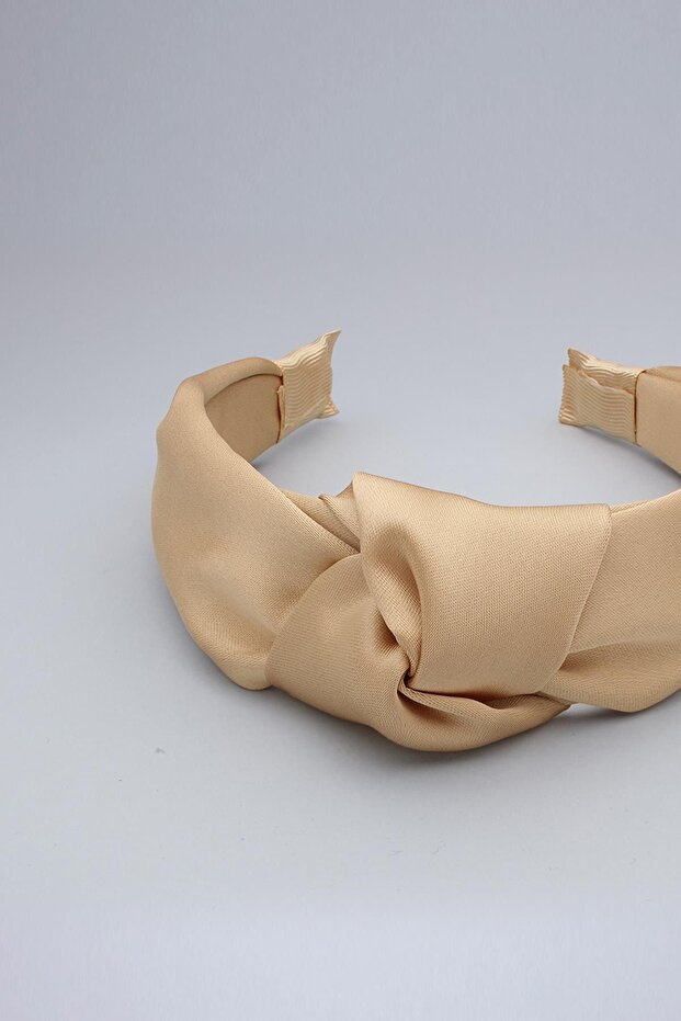 تاج بلون الجمل - 2