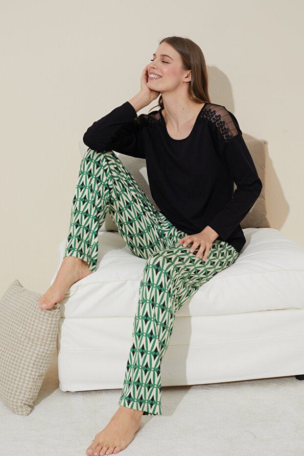 Black Lace Detailed Cotton Knitted Pajama Set 24240112