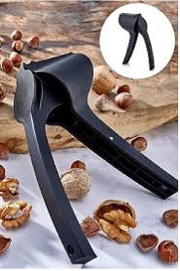 WALNUT AND HAZELNUT BREAKER