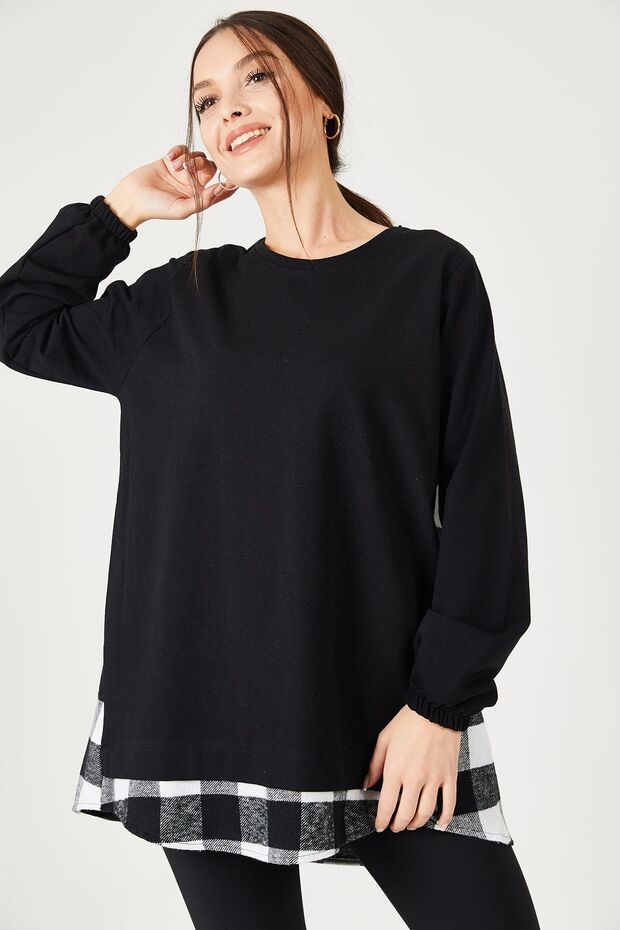 Women's Black Back Plaid Pattern Sweatshirt ARM-21K024045