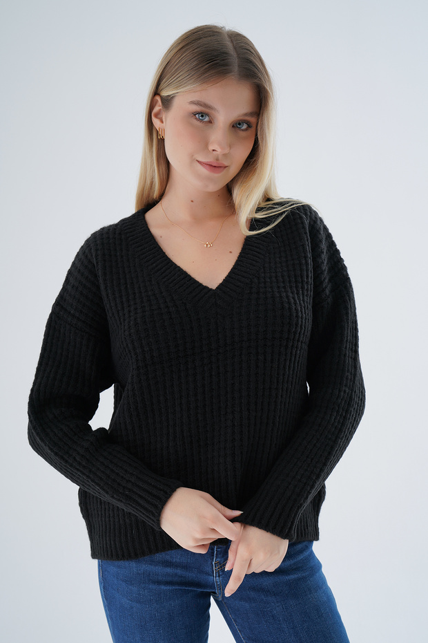 Women's Black Oversize V-Neck Nopen Thessaloniki Knitted Wool Special Yarn Knitwear Knitted Sweater Trist-6160