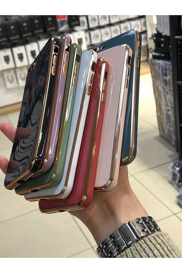 Iphone 7 Plus Ve 8 Plus Uyumlu Parlak Kenarlı Gold Detaylı Soft Bark Kılıf - 6