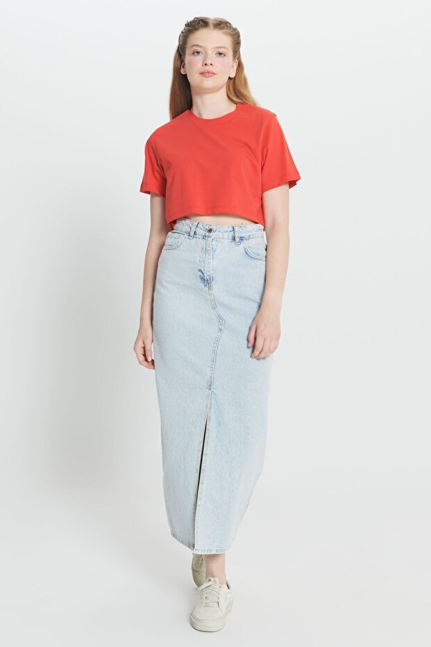 Kadın Kırmızı Standart Fit Normal Kesim %100 Pamuk Bisiklet Yaka Crop Tişört - 2