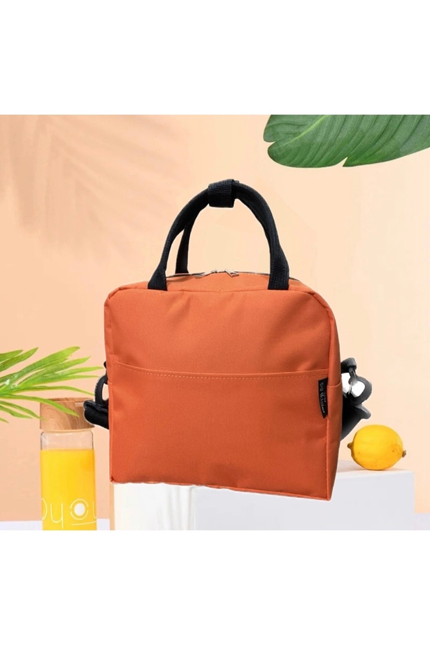 Thermal feeding bag ; warm, cold use medicine convenient to carry