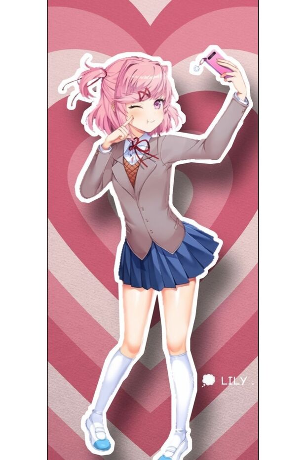 غطاء وسادة عناق بتصميم الرسوم المتحركة Natsuki Doki Doki