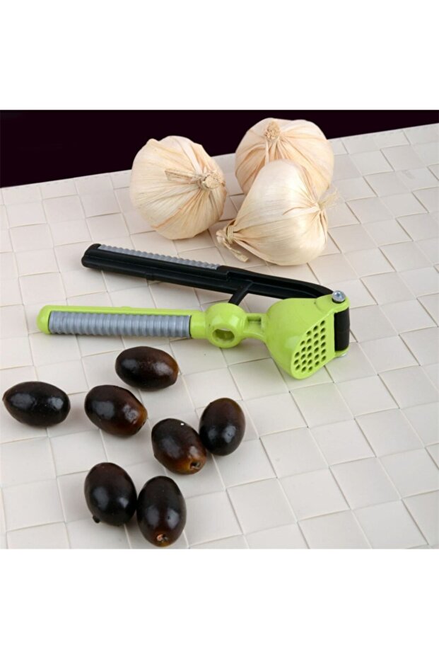 Metal Handle Garlic Crusher Scissors Garlic Crush Core Remover