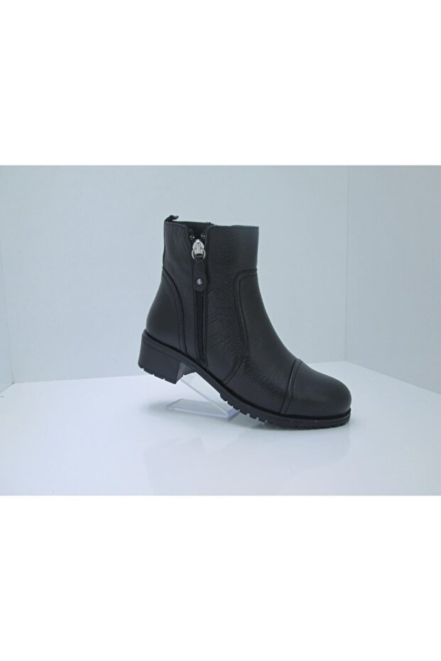 Kadın Siyah Bot - 1