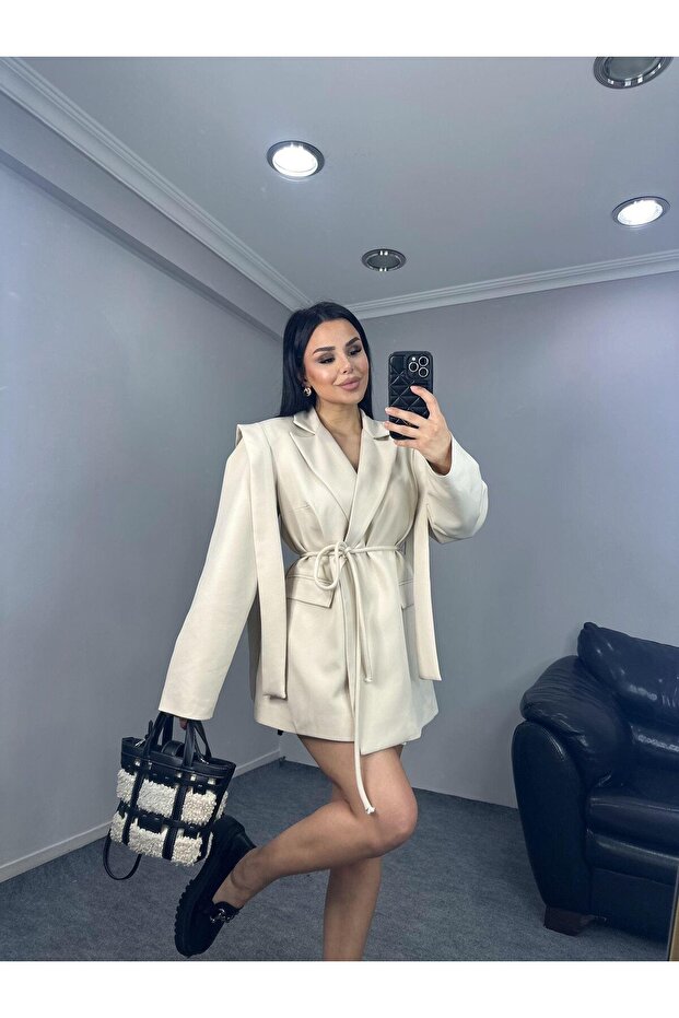 Jachetă oversize cu cravată - 4