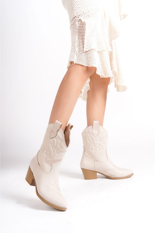 Women's Cream Skin Embroidered Cowboy Boots