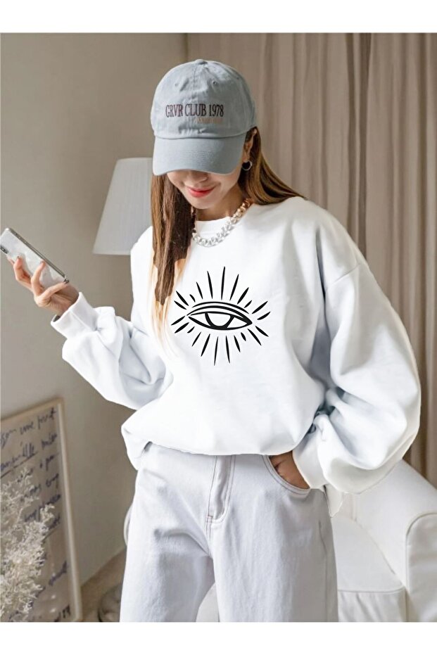 سويت شيرت سميك شتوي من Eye Eye - أبيض مطبوع كبير الحجم برقبة دائرية
