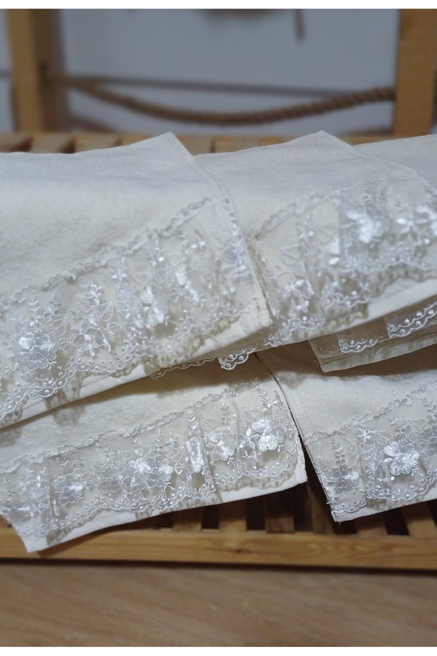 6-Piece Set of Hand Towels, Lace-Trimmed Towels, Car Towels, Dowry Towels, Engagement Towels, Wedding Towels, Circumcision Towels