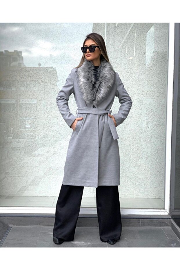 Women's Gray Fur Collar Stamp Coat