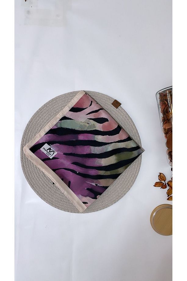 Eşarp - Harika Yazlık Kumaş Yeni Desen Soft Eşarp Kaliteli Ürün Moda Mağaza  Zebra Model - 2