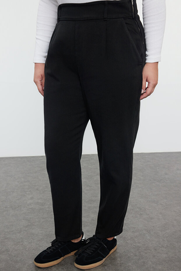 Siyah Yüksek Bel Straigt Fit Büyük Beden Jeans TBBAW25CJ00002 - 1