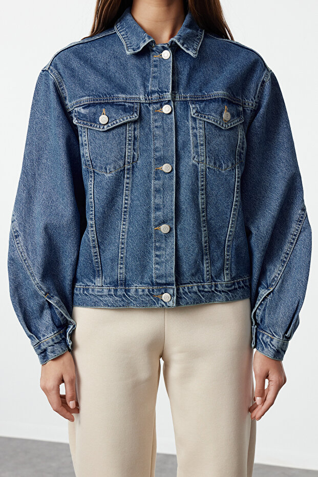 Mavi Kolu Dikiş Detaylı Oversize Denim Ceket TWOAW25CE00015 - 3